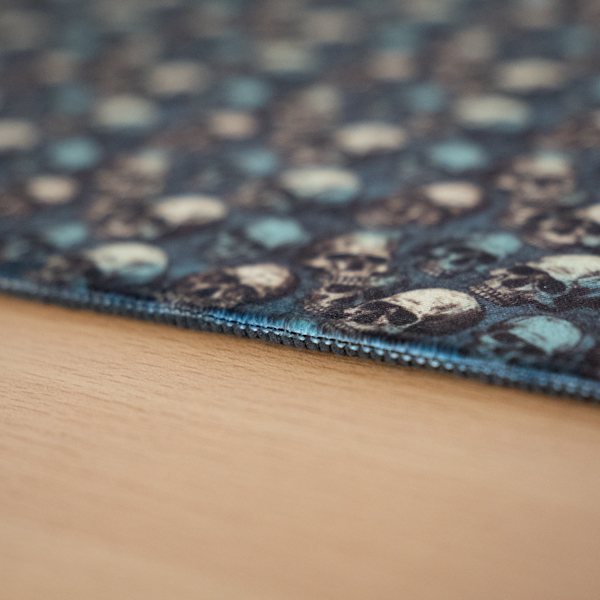 CALAVERA CLASH: TOXIC BLOOM | Green & Red Skull Pattern Extended Desk Mat - Image 5